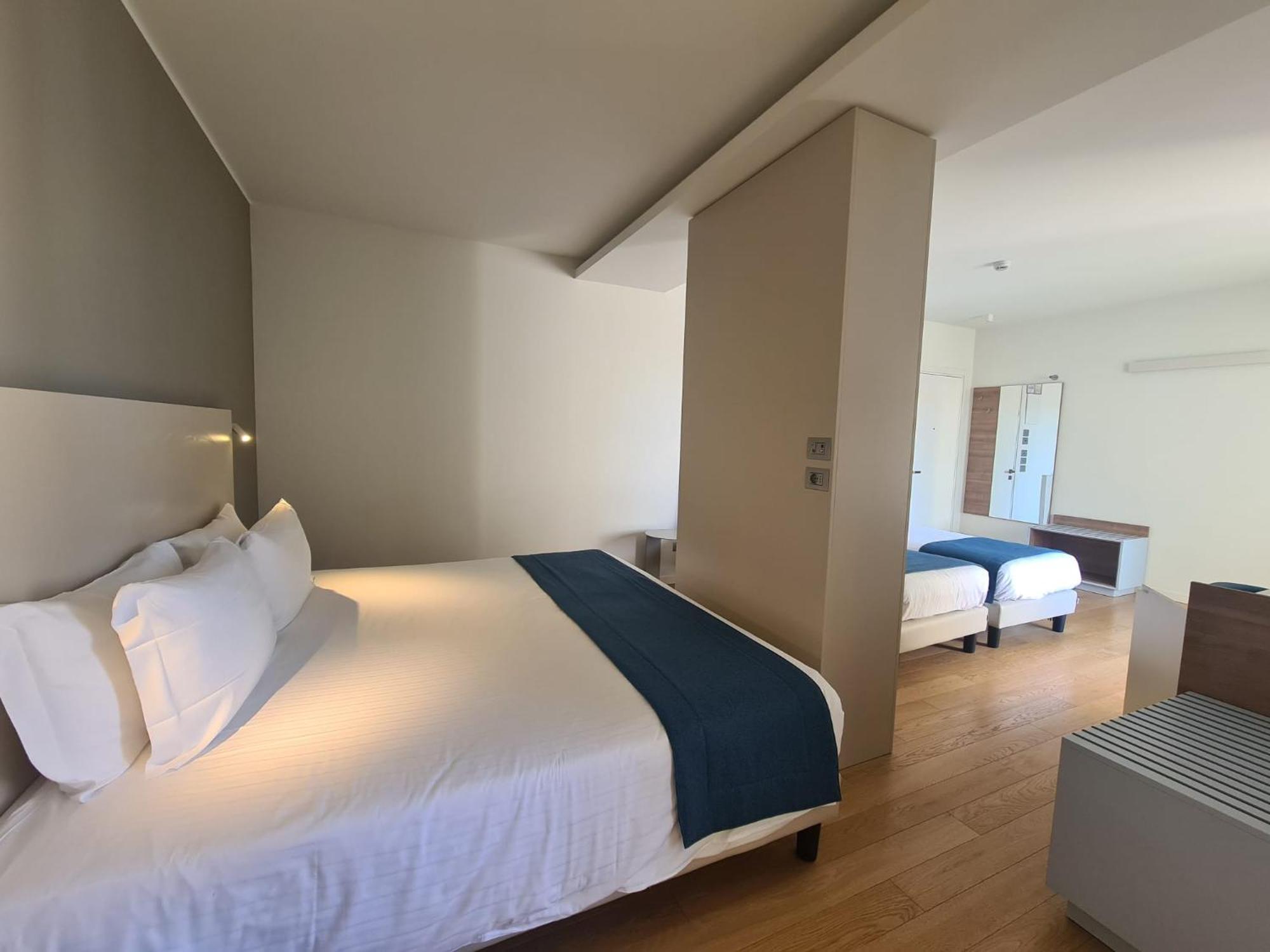 Hesperia Hotel & Residence Лідо-ді-Єзоло Номер фото