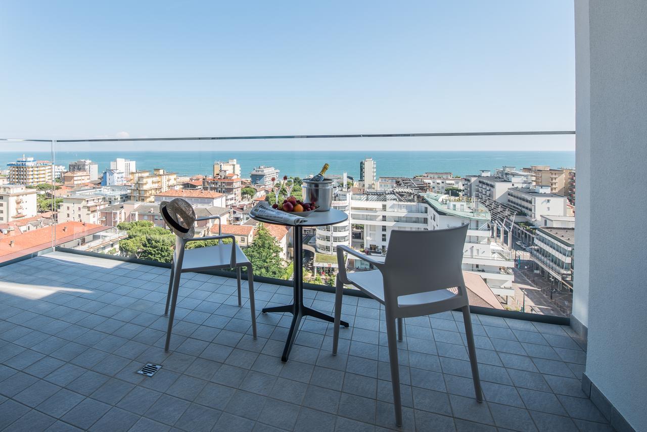 Hesperia Hotel & Residence Лідо-ді-Єзоло Екстер'єр фото