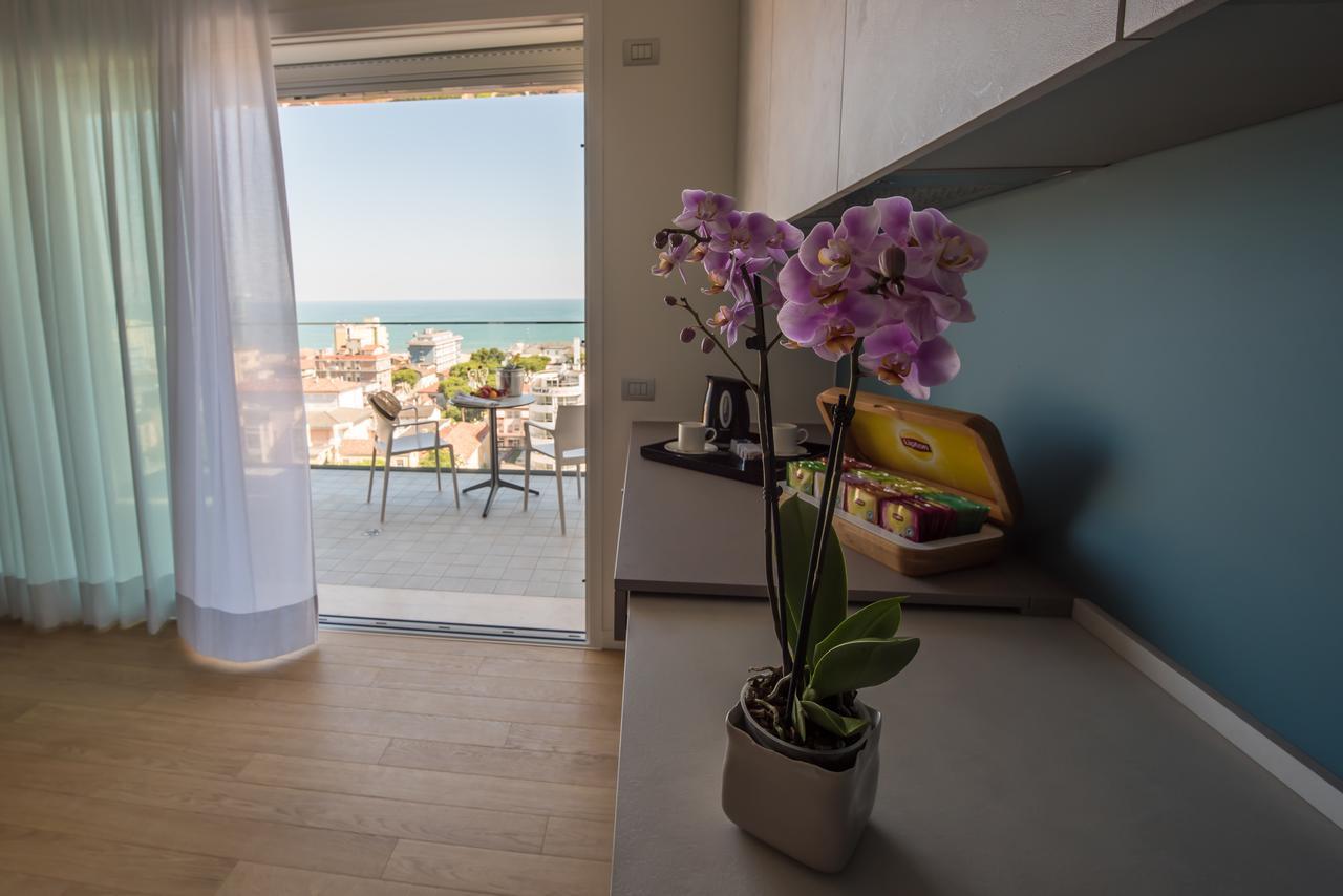 Hesperia Hotel & Residence Лідо-ді-Єзоло Екстер'єр фото